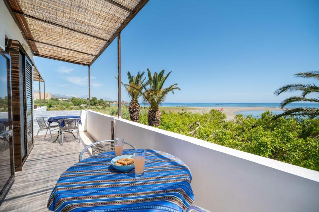 Milos Studios & Beach House Frangocastelo ภายนอก รูปภาพ