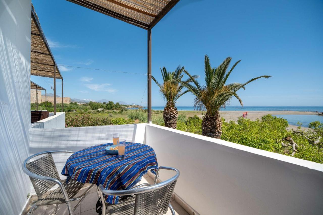 Milos Studios & Beach House Frangocastelo ภายนอก รูปภาพ