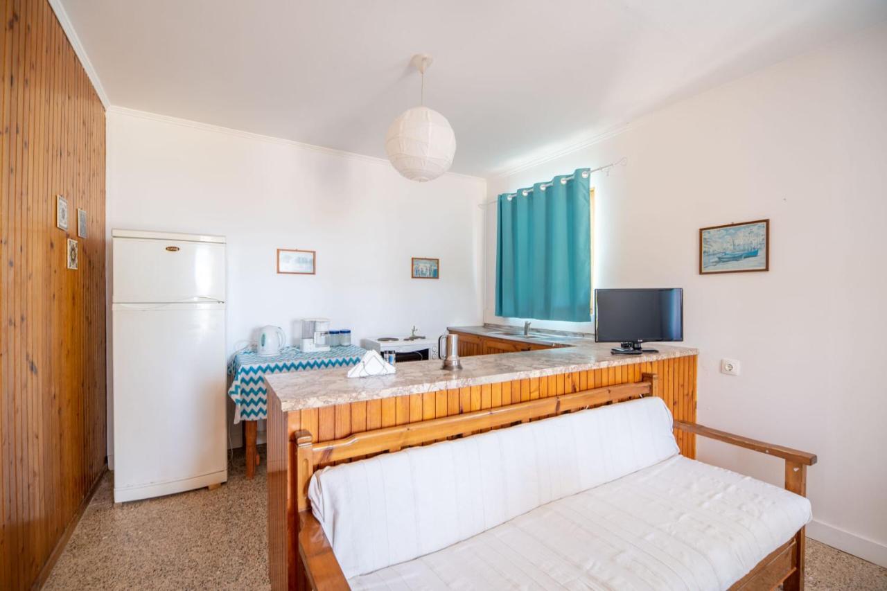 Milos Studios & Beach House Frangocastelo ภายนอก รูปภาพ