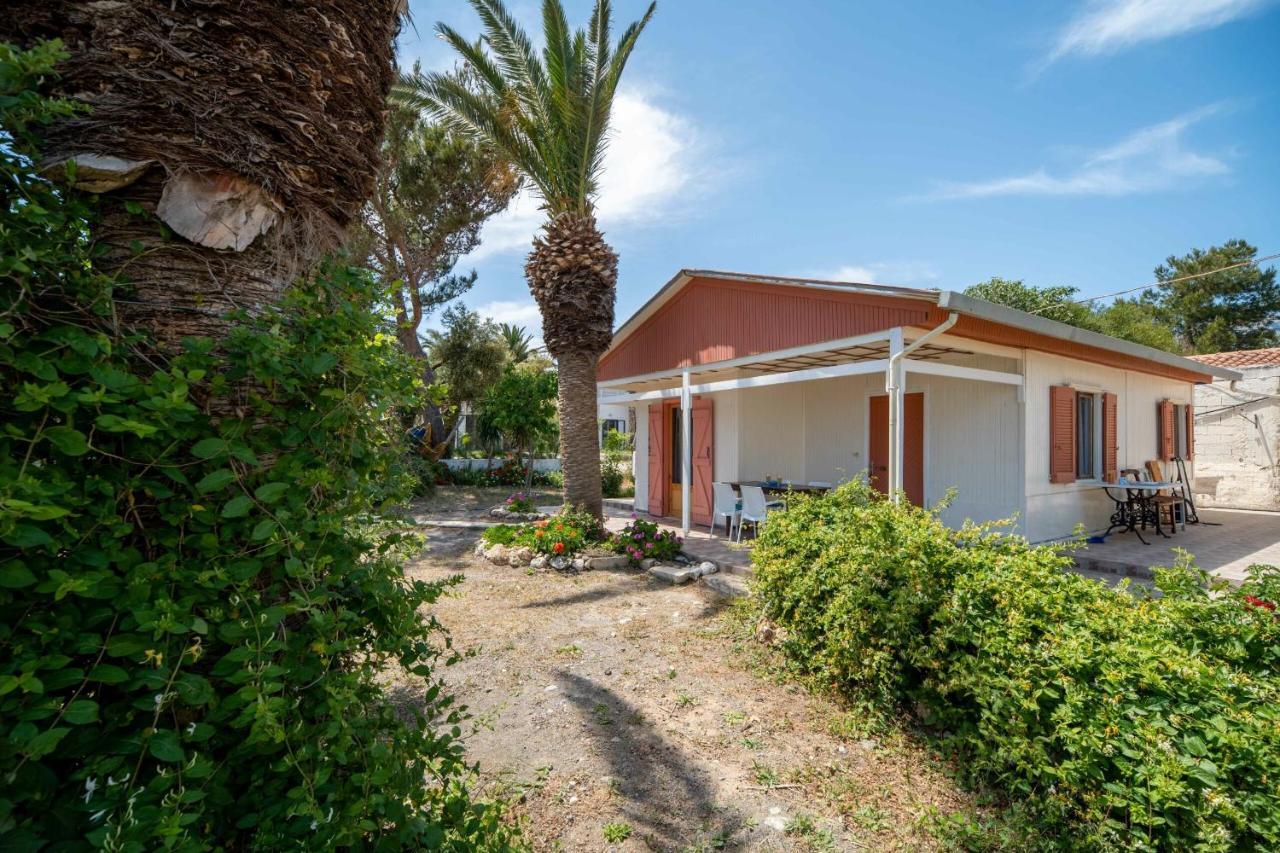 Milos Studios & Beach House Frangocastelo ภายนอก รูปภาพ