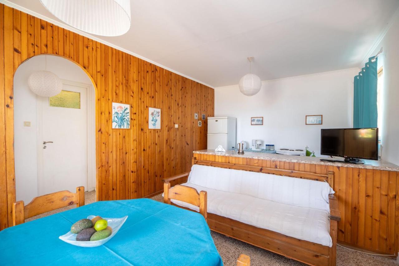 Milos Studios & Beach House Frangocastelo ภายนอก รูปภาพ