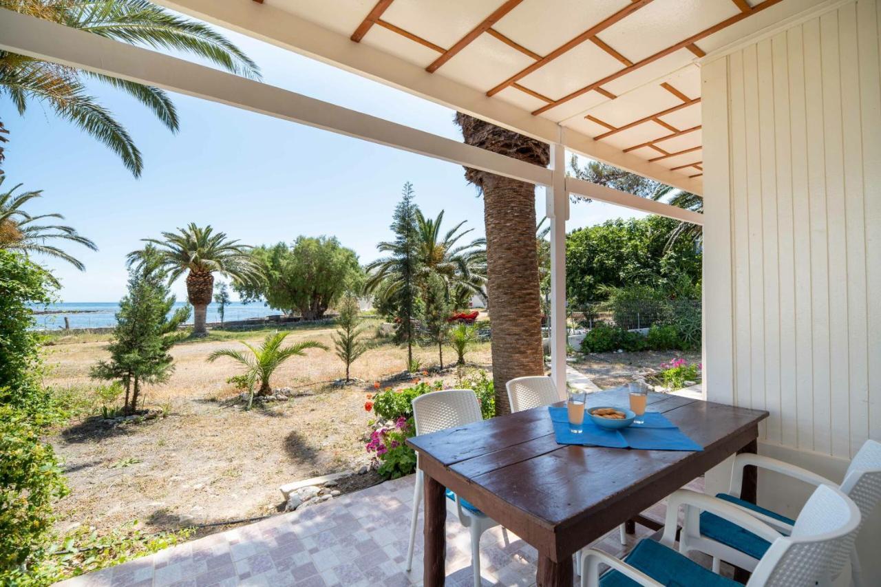 Milos Studios & Beach House Frangocastelo ภายนอก รูปภาพ