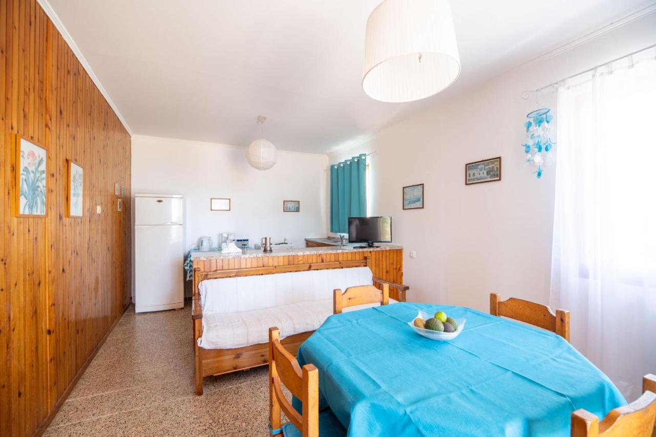 Milos Studios & Beach House Frangocastelo ภายนอก รูปภาพ