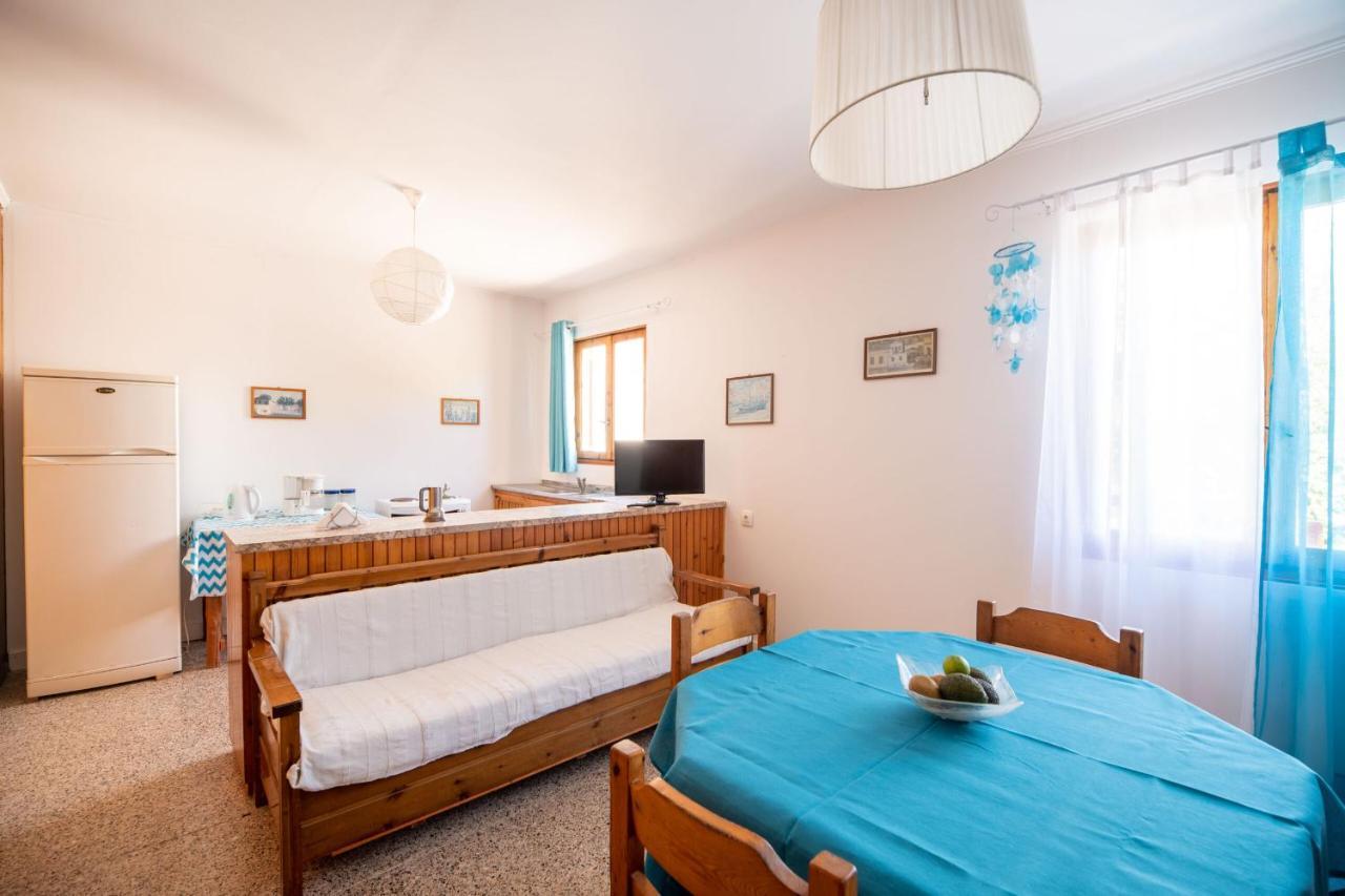Milos Studios & Beach House Frangocastelo ภายนอก รูปภาพ