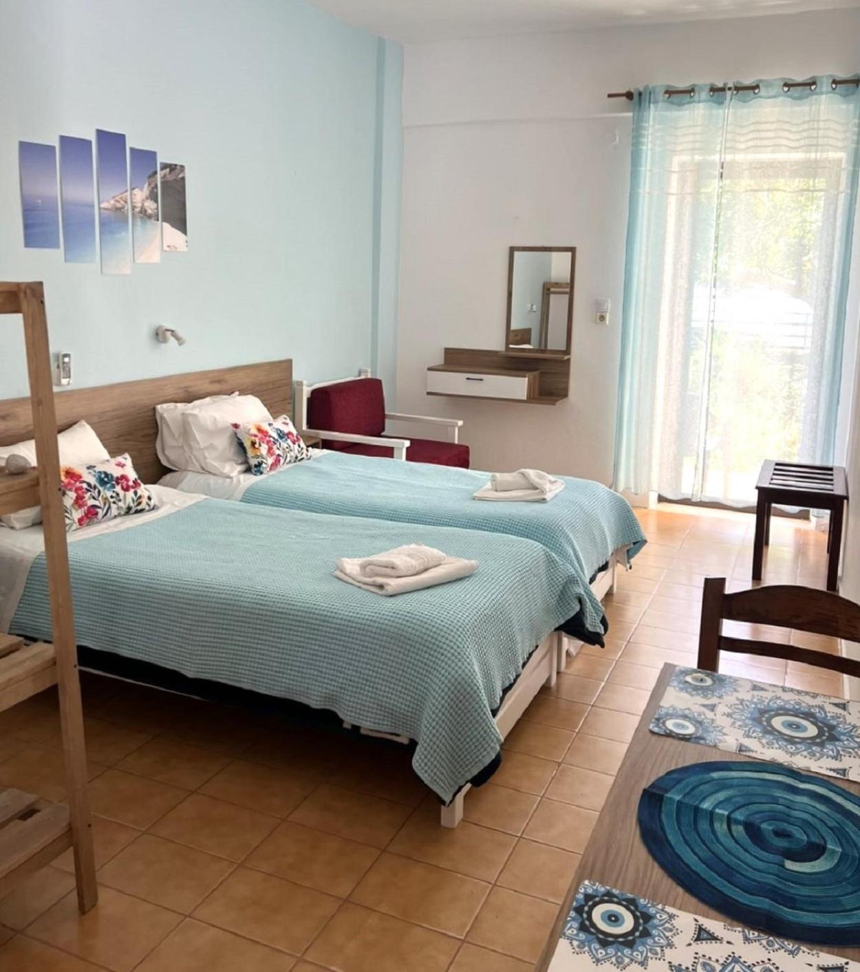 Milos Studios & Beach House Frangocastelo ภายนอก รูปภาพ